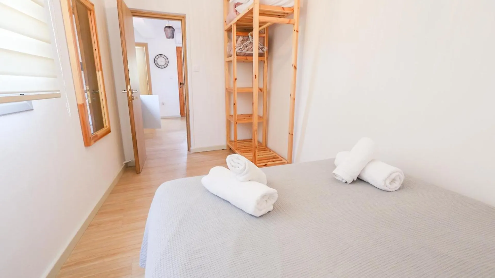 Village View Apartments Himare