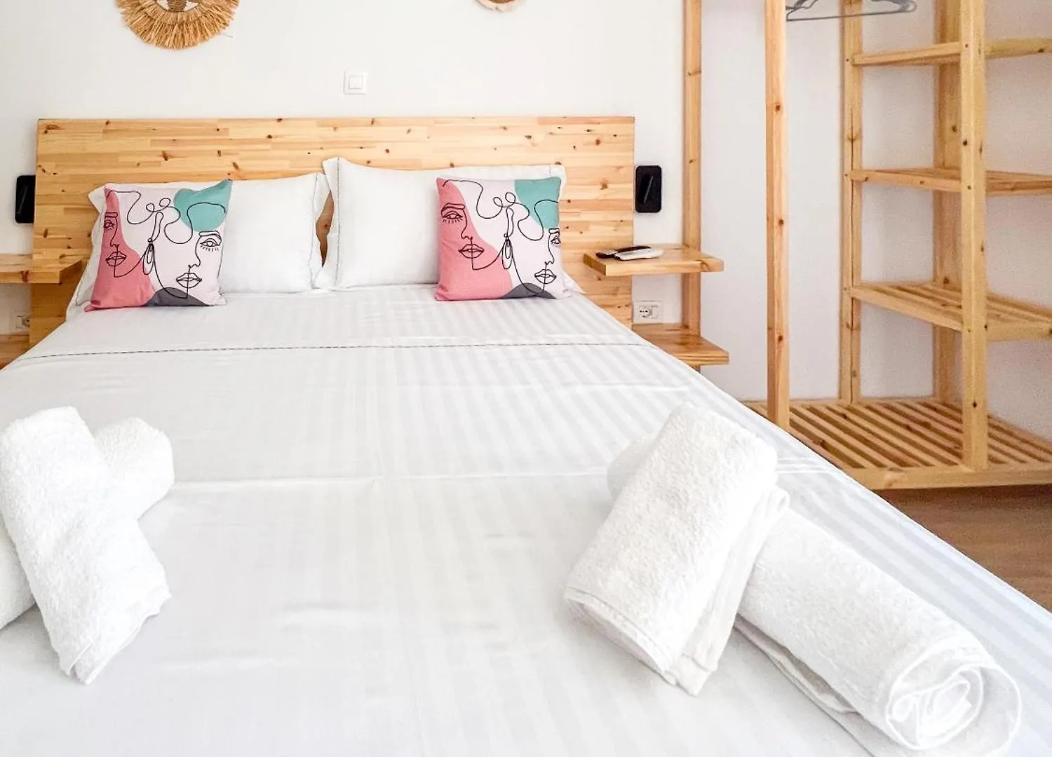 Village View Apartments Himare