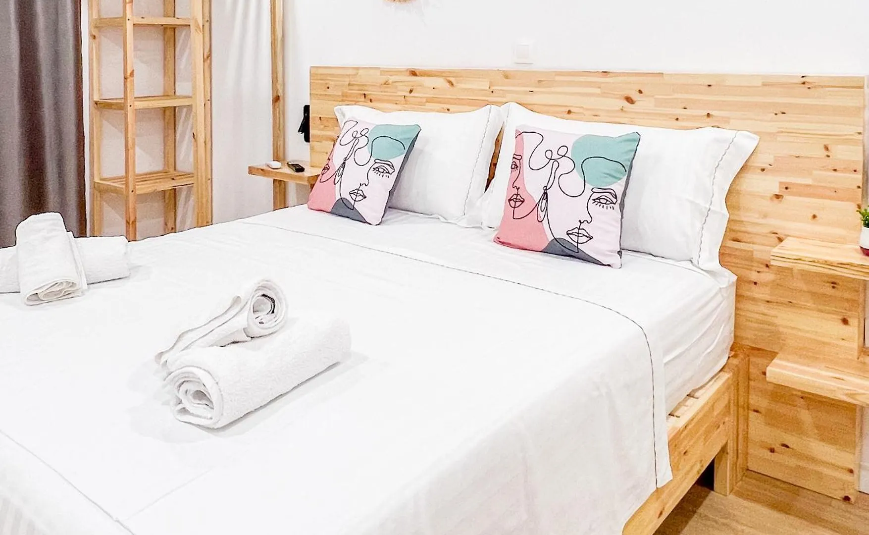 Village View Apartments Himare