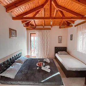 Farmhouse Qeparo Appartement