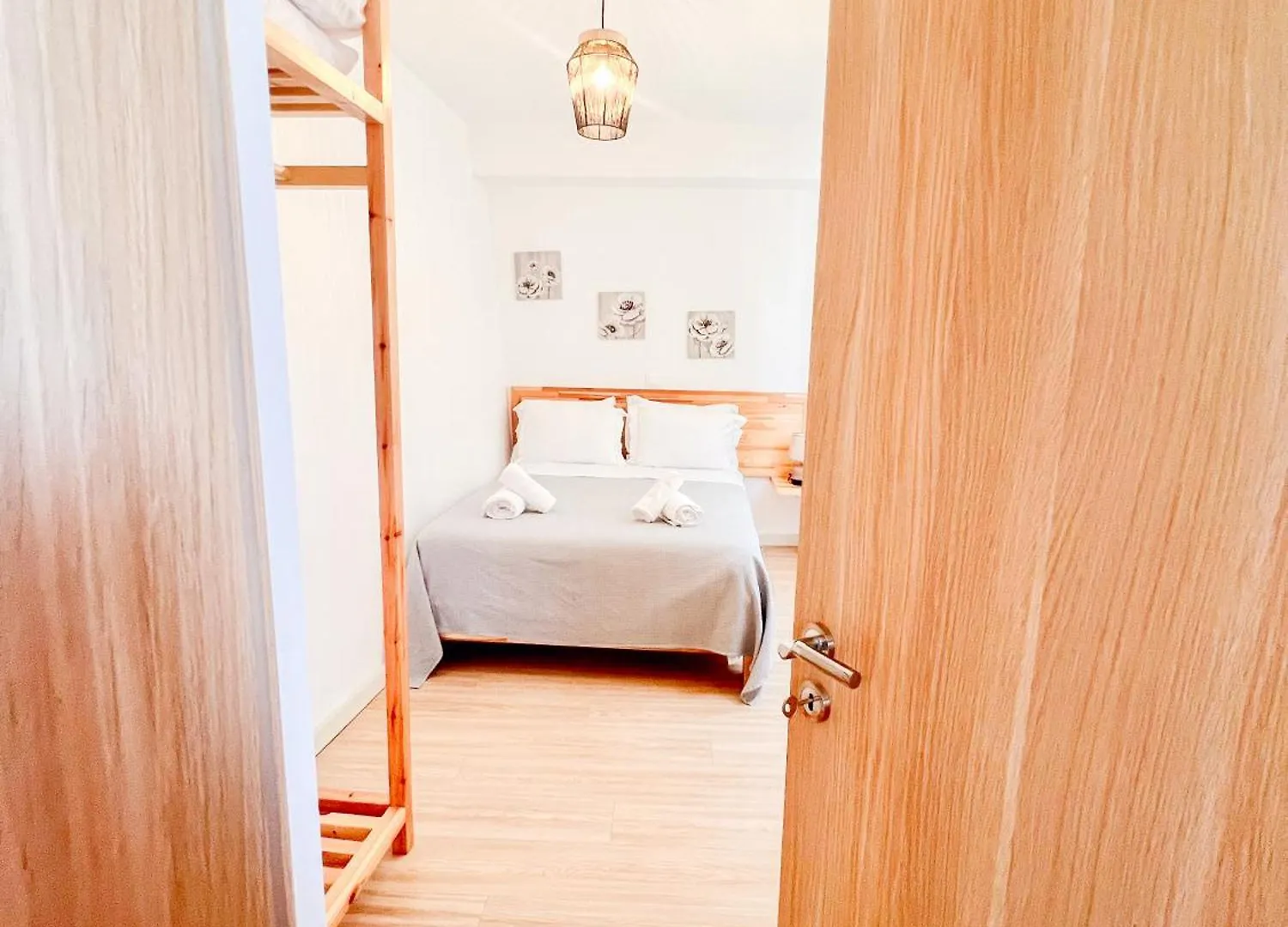 Village View Apartments Himare