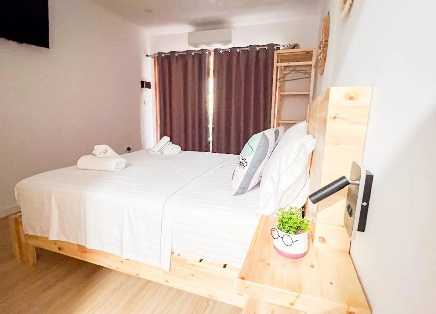 Village View Apartments Himare 0*,  Albania